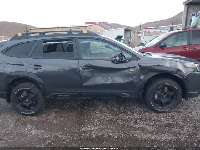 4S4BTGUD3S3227086 Subaru Outback Wilderness