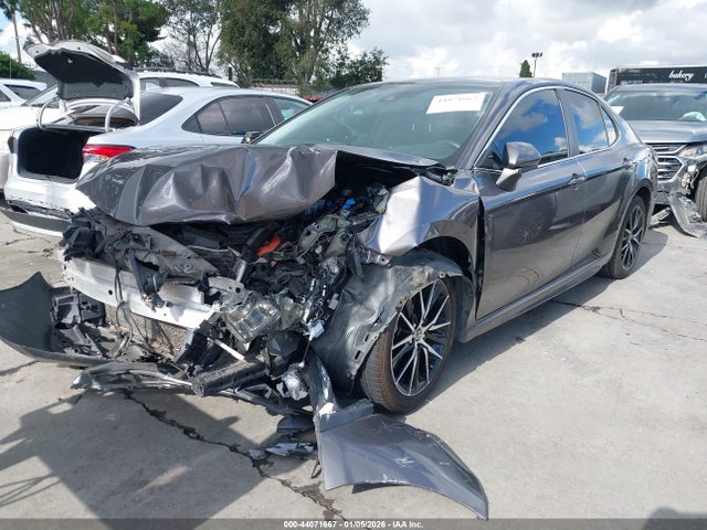 4T1G11AK0MU476650 Toyota CAMRY SE