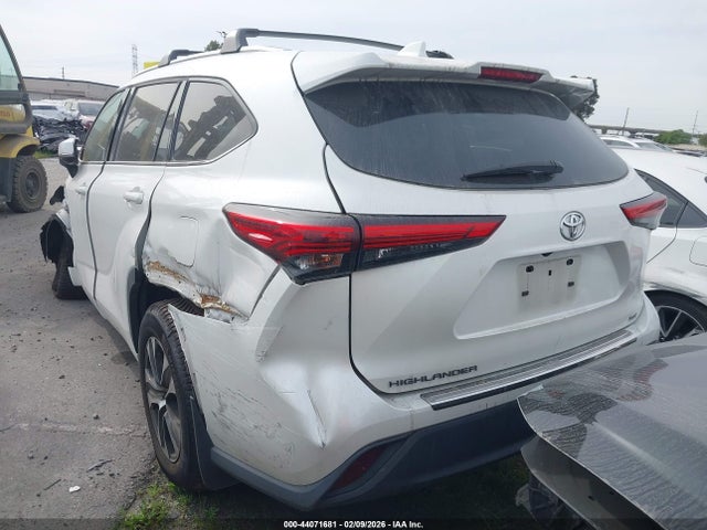 5TDHZRAH8LS001545 Toyota Highlander