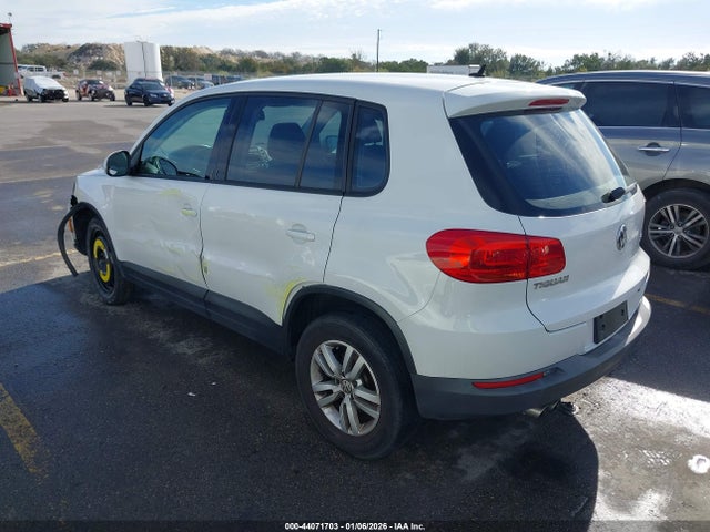 2013 VOLKSWAGEN TIGUAN WVGAV3AX5DW594893 Photo 2