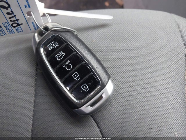 5NPLM4AG6NH067474 Hyundai ELANTRA SEL