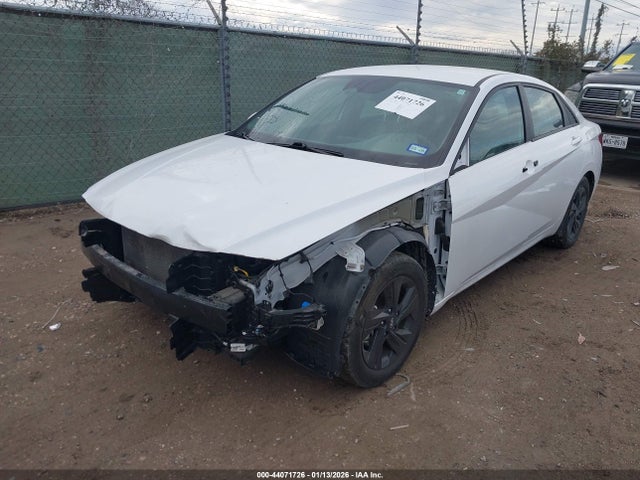 5NPLM4AG6NH067474 Hyundai ELANTRA SEL
