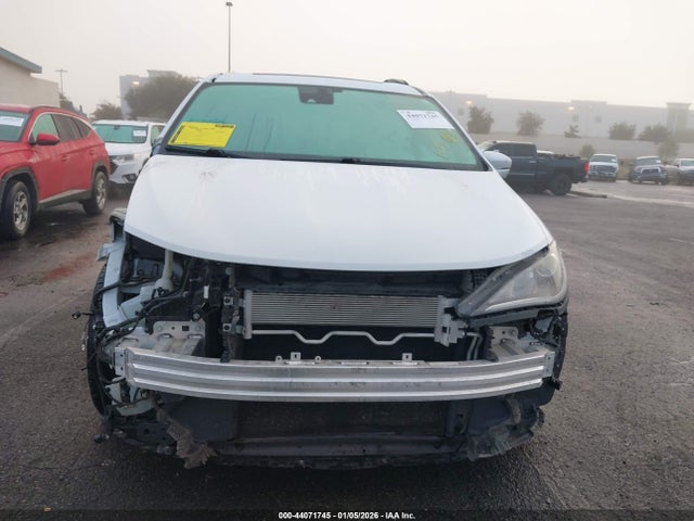 Chrysler Pacifica Limited 2020 2C4RC1GG4LR290485 Image 13