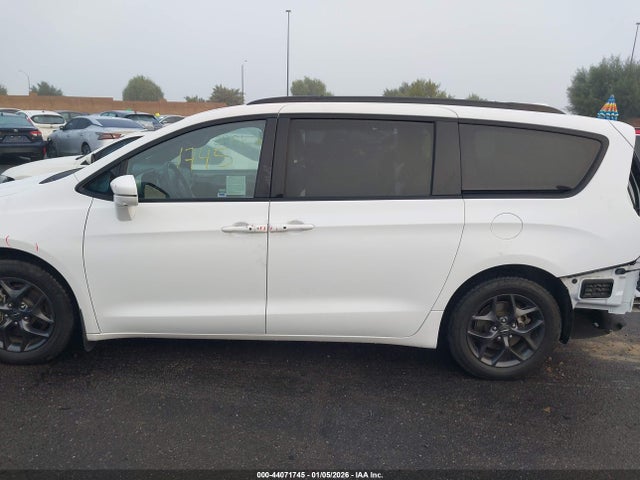 Chrysler Pacifica Limited 2020 2C4RC1GG4LR290485 Image 15