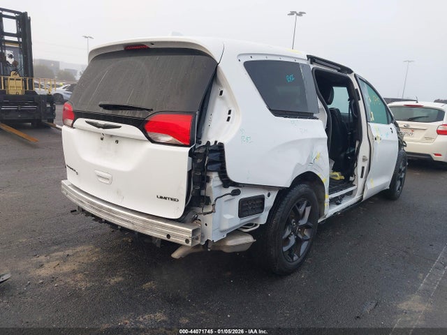 Chrysler Pacifica Limited 2020 2C4RC1GG4LR290485 Image 4