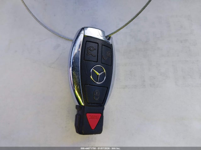 2014 Mercedes-benz C 300 Sport 4matic მანქანა იყიდება აუქციონზე, vin: WDDGF8AB9EG230894, აუქციონის ნომერი: 44071758