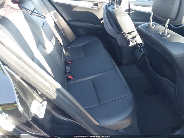 2014 Mercedes-benz C 300 Sport 4matic მანქანა იყიდება აუქციონზე, vin: WDDGF8AB9EG230894, აუქციონის ნომერი: 44071758