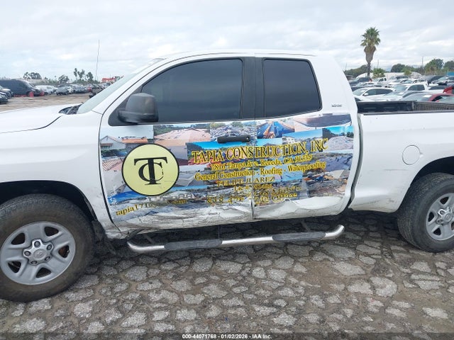 5TFRM5F19EX071365 Toyota Tundra Sr5 4.6l V8