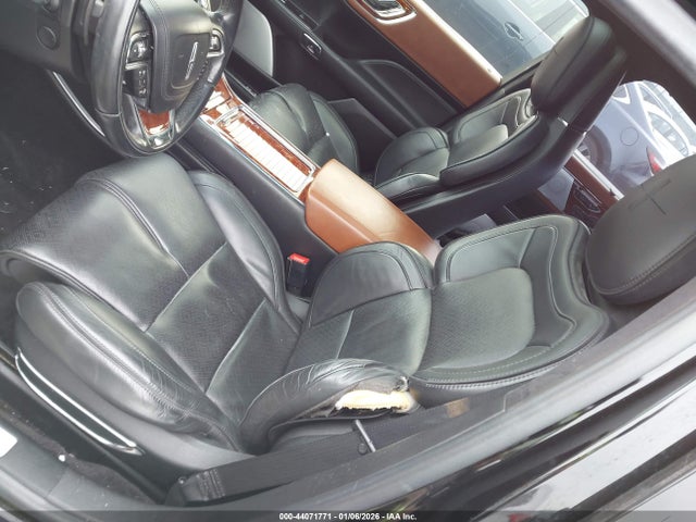 Lincoln Continental Black Label 2017 1LN6L9BC7H5600344 Image 21