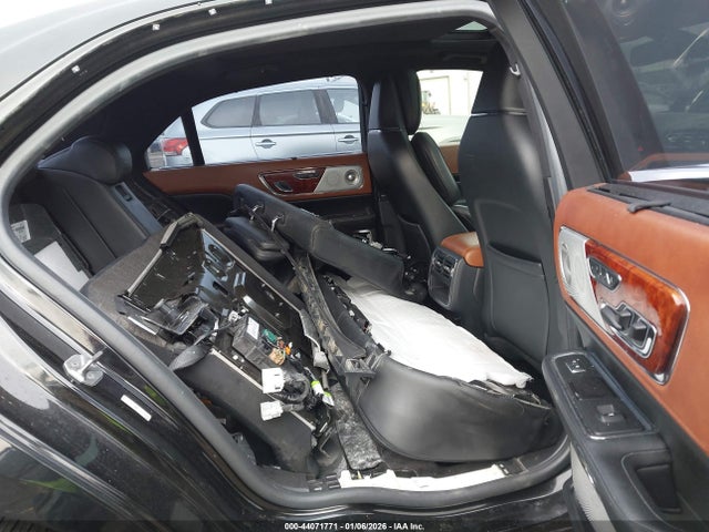 Lincoln Continental Black Label 2017 1LN6L9BC7H5600344 Image 8