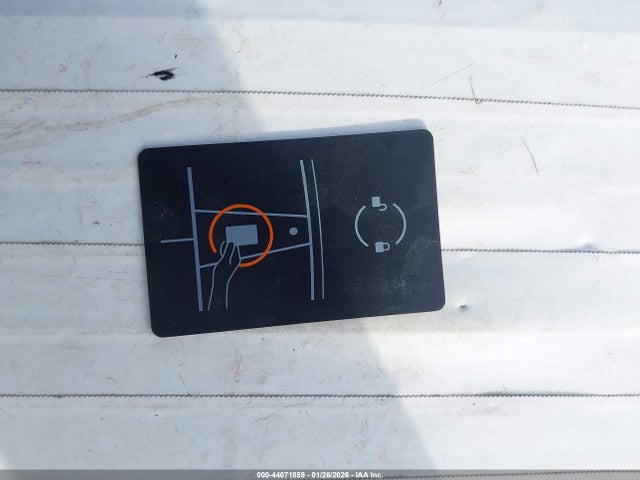 2022 TESLA MODEL 3 5YJ3E1EB5NF135255 Photo 10