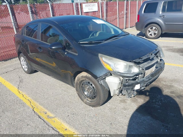 2014 KNADM4A34E6352201 main image