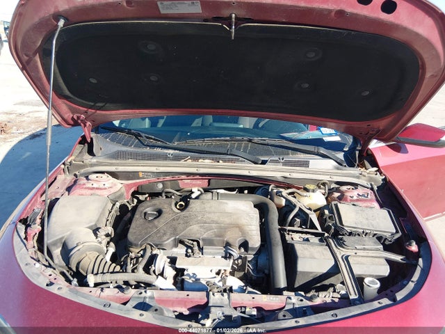 1G1ZD5ST9JF137459 Chevrolet MALIBU LT
