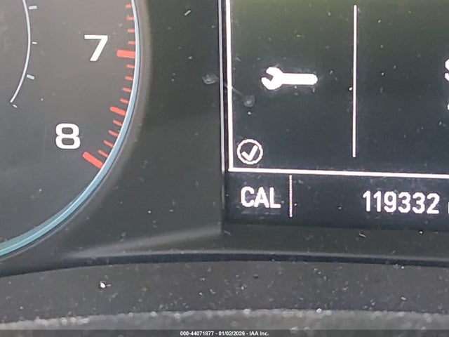 1G1ZD5ST9JF137459 Chevrolet MALIBU LT
