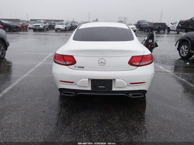 Mercedes-Benz C 300 2018 WDDWJ4JB4JF652056 Image 16