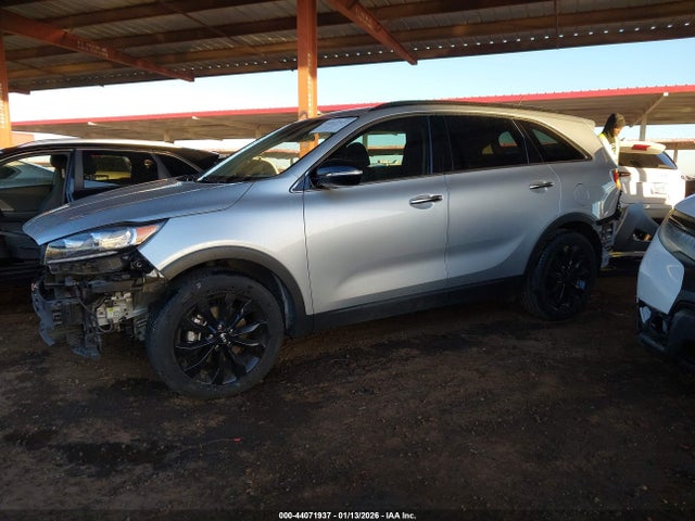 5XYPG4A59KG590661 KIA Sorento 3.3l S