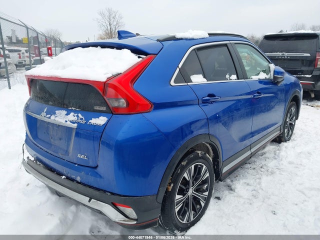 2018 MITSUBISHI ECLIPSE CROSS JA4AT5AA8JZ066402 Photo 3