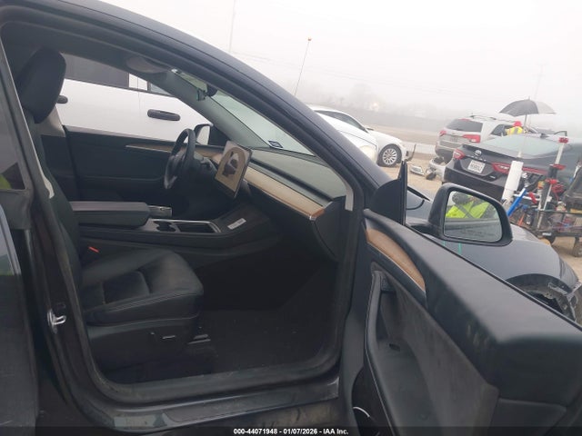 Aukcja sprzedaży 2025 Tesla Model Y Long Range Dual Motor All-wheel Drive, vin: 7SAYGDEE1SA344824, numer aukcji: 44071948