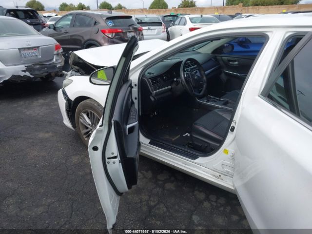 2015 TOYOTA CAMRY 4T1BF1FK1FU499345 Photo 4