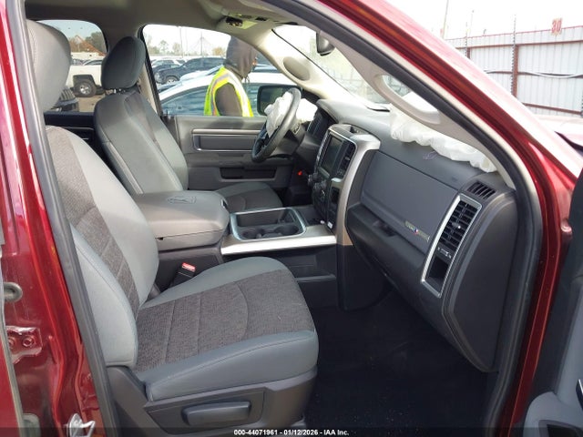 44071961 :رقم المزاد ، 3C6RR6LT1GG382980 vin ، 2016 Ram 1500 Lone Star مزاد بيع