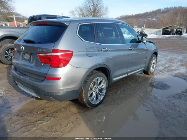 2016 BMW X3 5UXWX7C54G0S17954 Photo 3