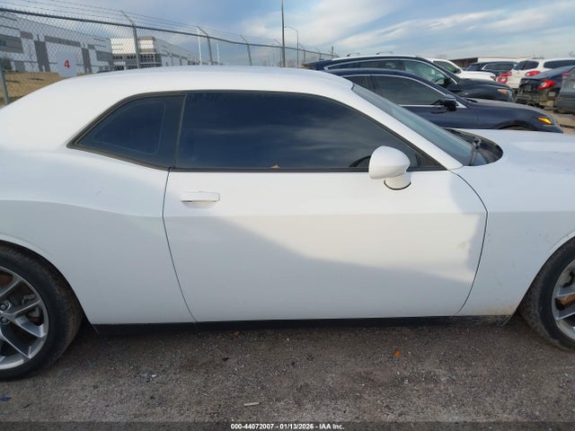 Продажа на аукционе авто 2022 Dodge Challenger Gt, vin: 2C3CDZJGXNH127993, номер лота: 44072007