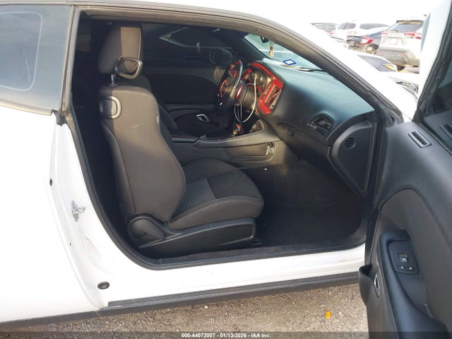 Продажа на аукционе авто 2022 Dodge Challenger Gt, vin: 2C3CDZJGXNH127993, номер лота: 44072007