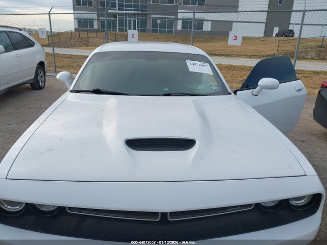 Продажа на аукционе авто 2022 Dodge Challenger Gt, vin: 2C3CDZJGXNH127993, номер лота: 44072007