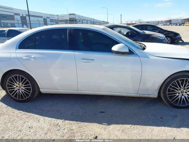 Продажа на аукционе авто 2022 Mercedes-benz C 300 Sedan, vin: W1KAF4GB6NR049424, номер лота: 44072041