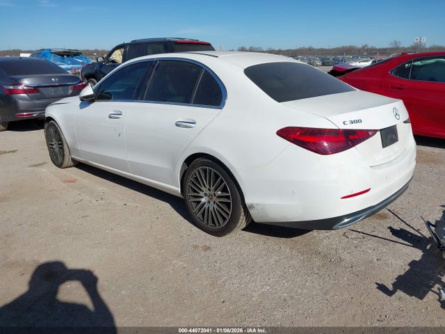 2022 MERCEDES-BENZ C 300 W1KAF4GB6NR049424 Photo 2