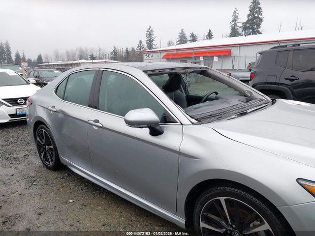 4T1B61HK0JU042967 Toyota CAMRY XSE