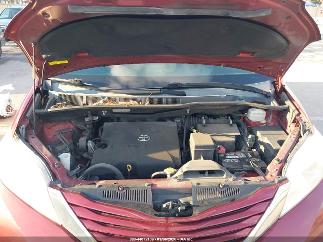 Toyota Sienna Le 8 Passenger 2015 5TDKK3DC9FS611434 Image 10