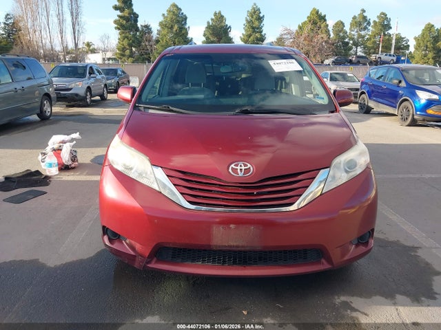 Toyota Sienna Le 8 Passenger 2015 5TDKK3DC9FS611434 Image 12