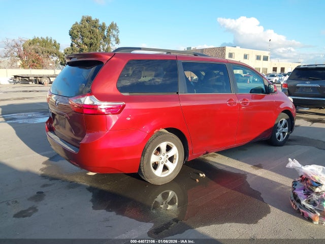 Toyota Sienna Le 8 Passenger 2015 5TDKK3DC9FS611434 Image 4