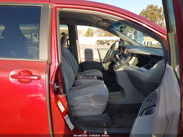 Toyota Sienna Le 8 Passenger 2015 5TDKK3DC9FS611434 Image 5