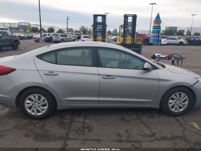 Hyundai ELANTRA SE 2020 5NPD74LF7LH557791 Image 13