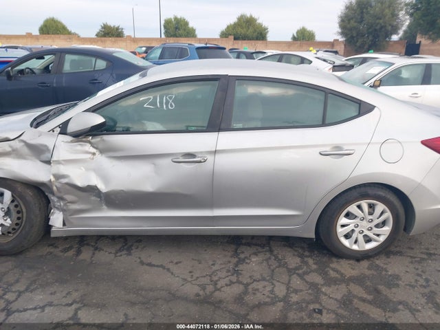 Hyundai ELANTRA SE 2020 5NPD74LF7LH557791 Image 14