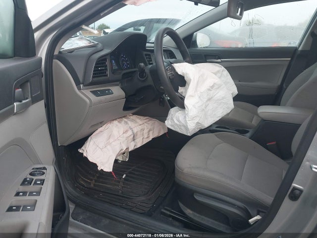 Hyundai ELANTRA SE 2020 5NPD74LF7LH557791 Image 5