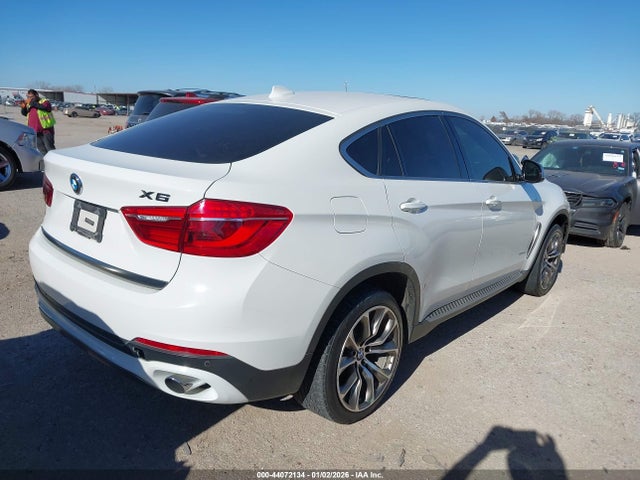 2015 BMW X6 5UXKU2C55F0F95843 Photo 3