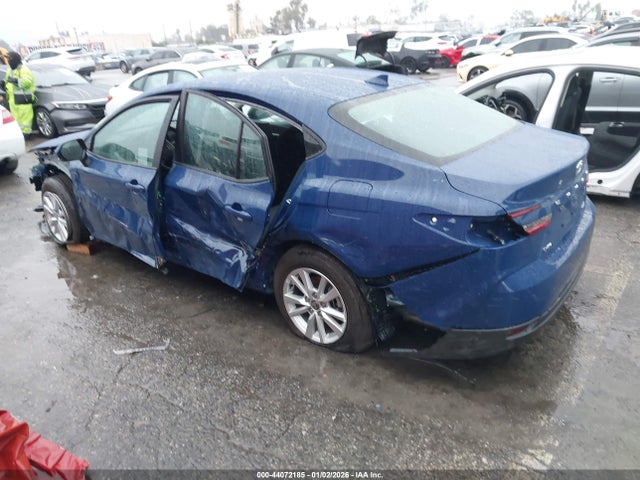 Toyota CAMRY LE 2025 4T1DAACK7SU205016 Image 3