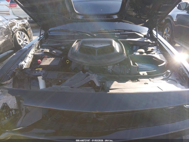 Продажа на аукционе авто 2016 Dodge Challenger 392 Hemi Scat Pack Shaker, vin: 2C3CDZFJ8GH245581, номер лота: 44072197