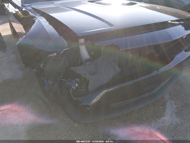 Продажа на аукционе авто 2016 Dodge Challenger 392 Hemi Scat Pack Shaker, vin: 2C3CDZFJ8GH245581, номер лота: 44072197