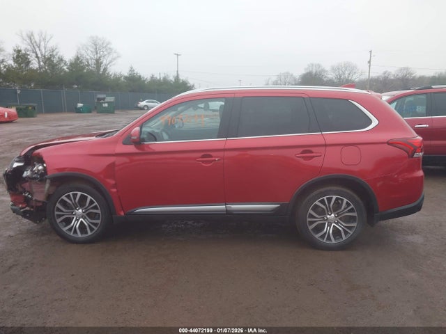 Продажа на аукционе авто 2018 Mitsubishi Outlander Sel, vin: JA4AD3A33JZ015893, номер лота: 44072199