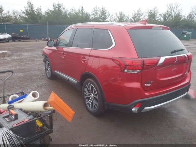 Продажа на аукционе авто 2018 Mitsubishi Outlander Sel, vin: JA4AD3A33JZ015893, номер лота: 44072199
