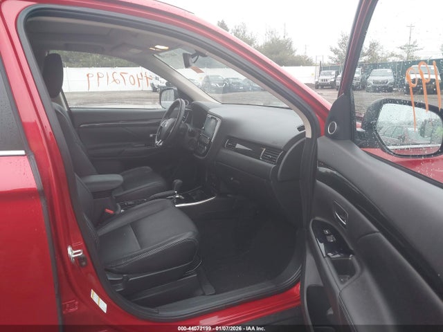 Продажа на аукционе авто 2018 Mitsubishi Outlander Sel, vin: JA4AD3A33JZ015893, номер лота: 44072199