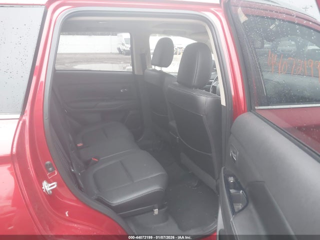Продажа на аукционе авто 2018 Mitsubishi Outlander Sel, vin: JA4AD3A33JZ015893, номер лота: 44072199
