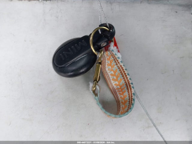 2017 MINI COUNTRYMAN WMZYT3C33H3D98450 Photo 10