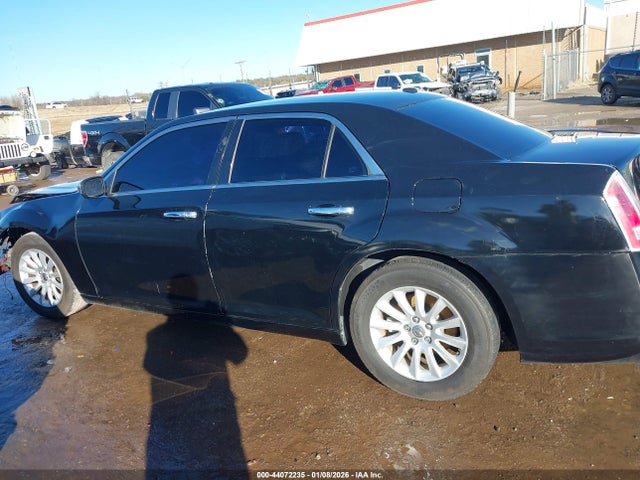 44072235 :رقم المزاد ، 2C3CCAAG7EH327119 vin ، 2014 Chrysler 300 مزاد بيع
