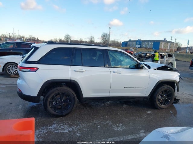 Продаж на аукціоні авто 2025 Jeep Grand Cherokee Altitude X 4x4, vin: 1C4RJHAG4SC313939, номер лоту: 44072252