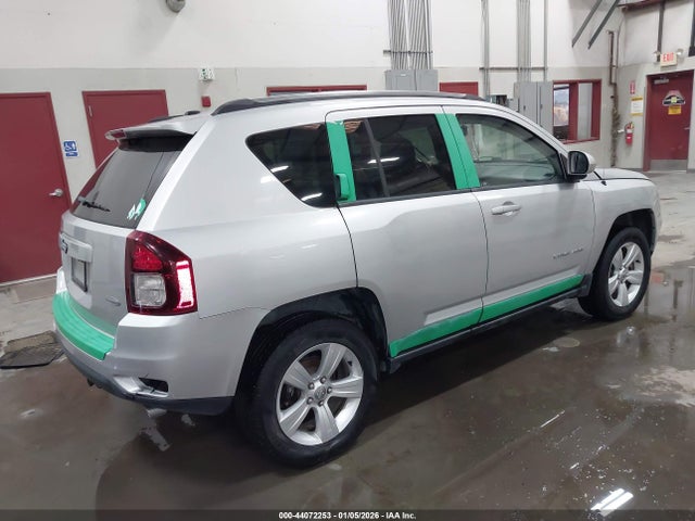 2014 JEEP COMPASS 1C4NJDEB1ED629593 Photo 3